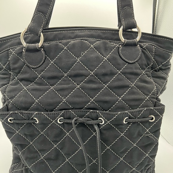 Vera Bradley Handbags - Vera Bradley Black Quilted Tote